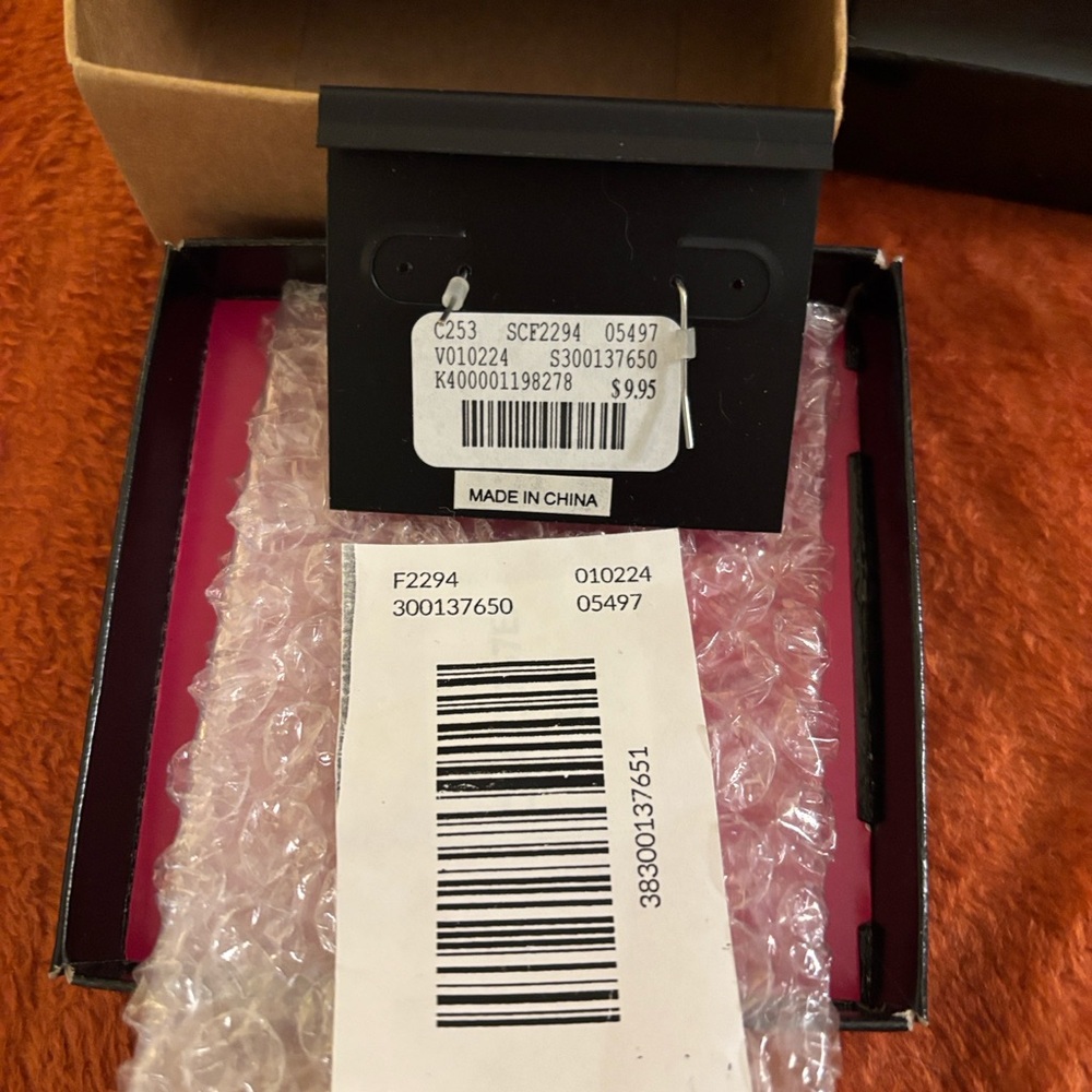 5 pairs of earrings, 1 set of 3 bracelets, 2 of the same necklace. All *NEW*!!! - Picture 9 of 14